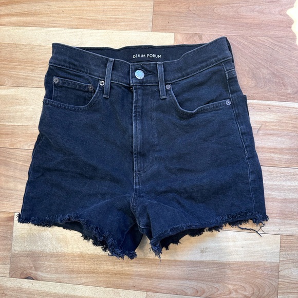 Denim Forum Arli Short - Picture 1 of 2